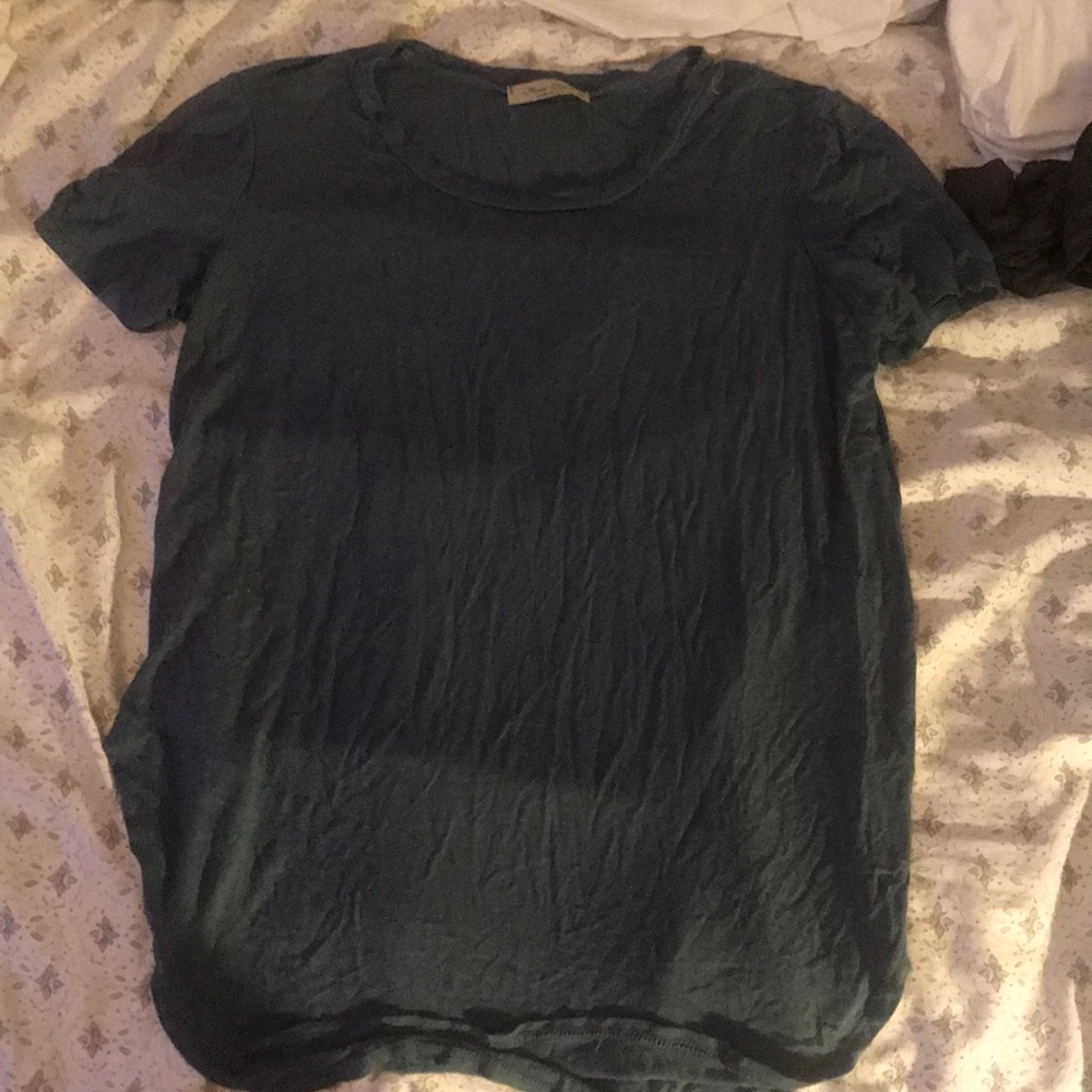 simple basic tee